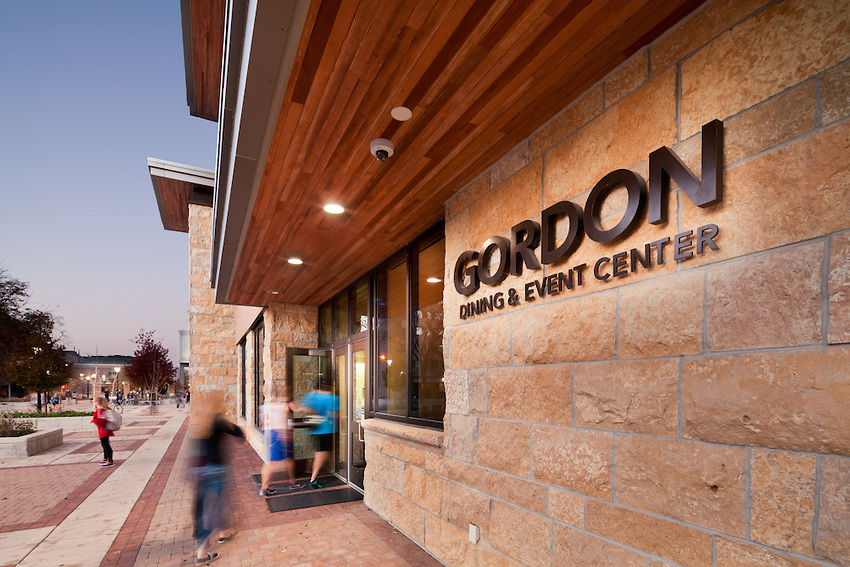 Gordon exterior
