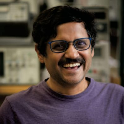 Giri Venkataramanan headshot